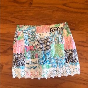 Lilly Pulitzer skirt/skort size 4